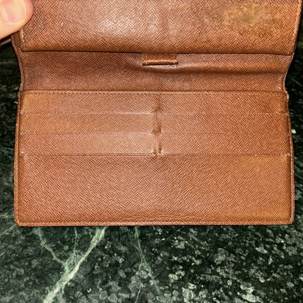 Louis Vuitton Sara Wallet - Picture 8 of 11